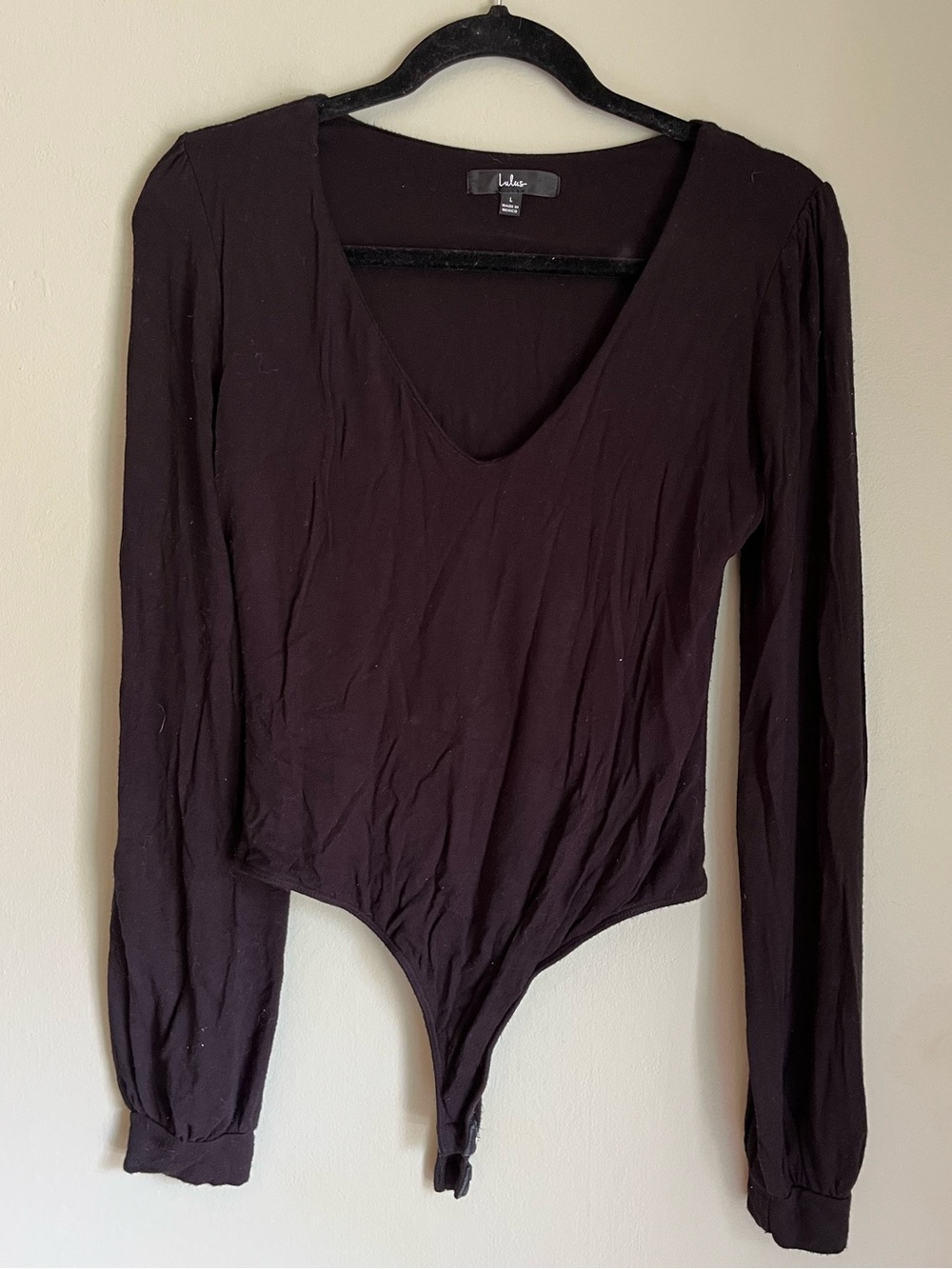 Lulu's Black Long-Sleeve V-Neck Bodysuit